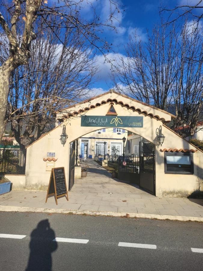 Hotel Akwaba Chez Ouli Levens Zewnętrze zdjęcie