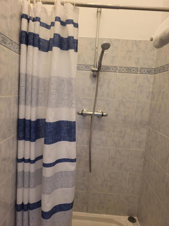 Hotel Akwaba Chez Ouli Levens Zewnętrze zdjęcie