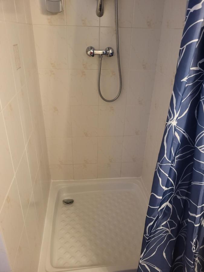 Hotel Akwaba Chez Ouli Levens Zewnętrze zdjęcie