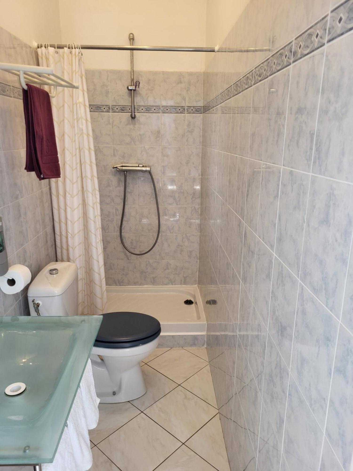 Hotel Akwaba Chez Ouli Levens Zewnętrze zdjęcie