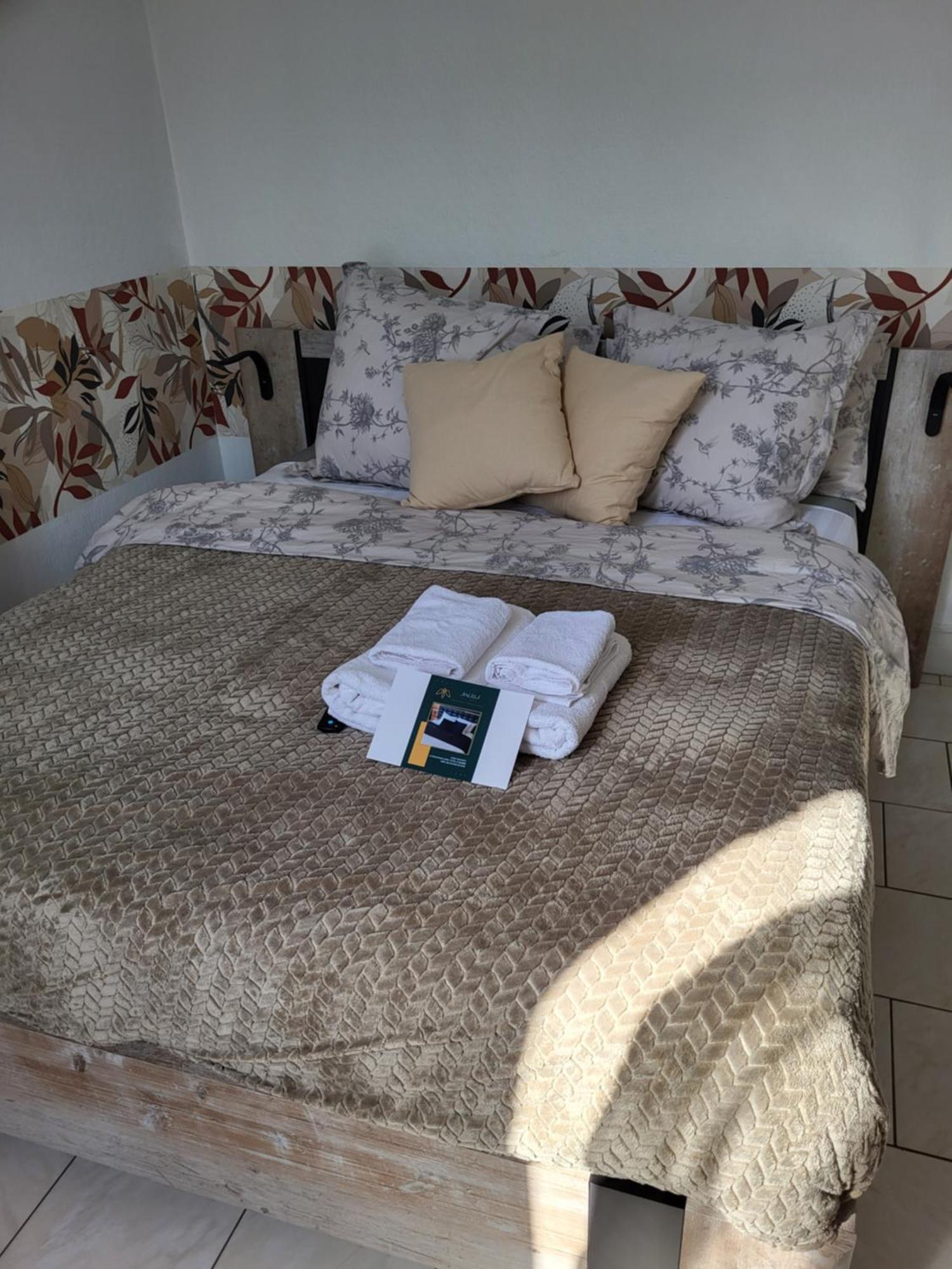Hotel Akwaba Chez Ouli Levens Zewnętrze zdjęcie